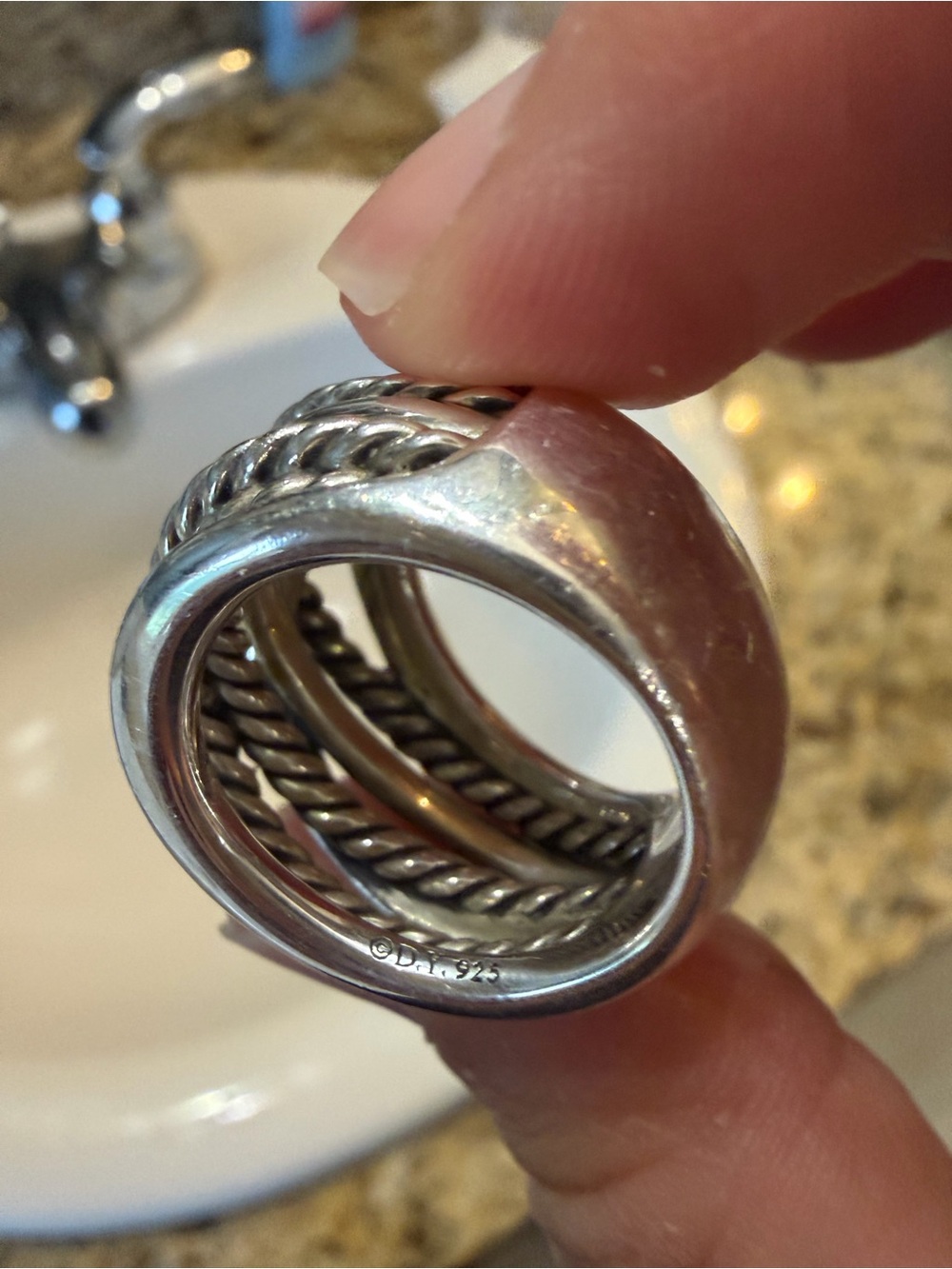 David Yurman crossover ring - Picture 3 of 3